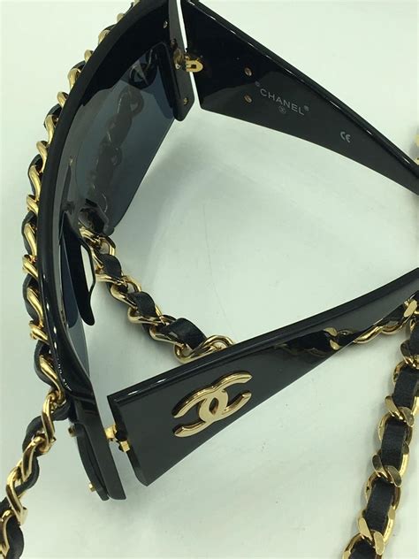 chanel sunglasses with gold chain|chanel sunglasses chain side.